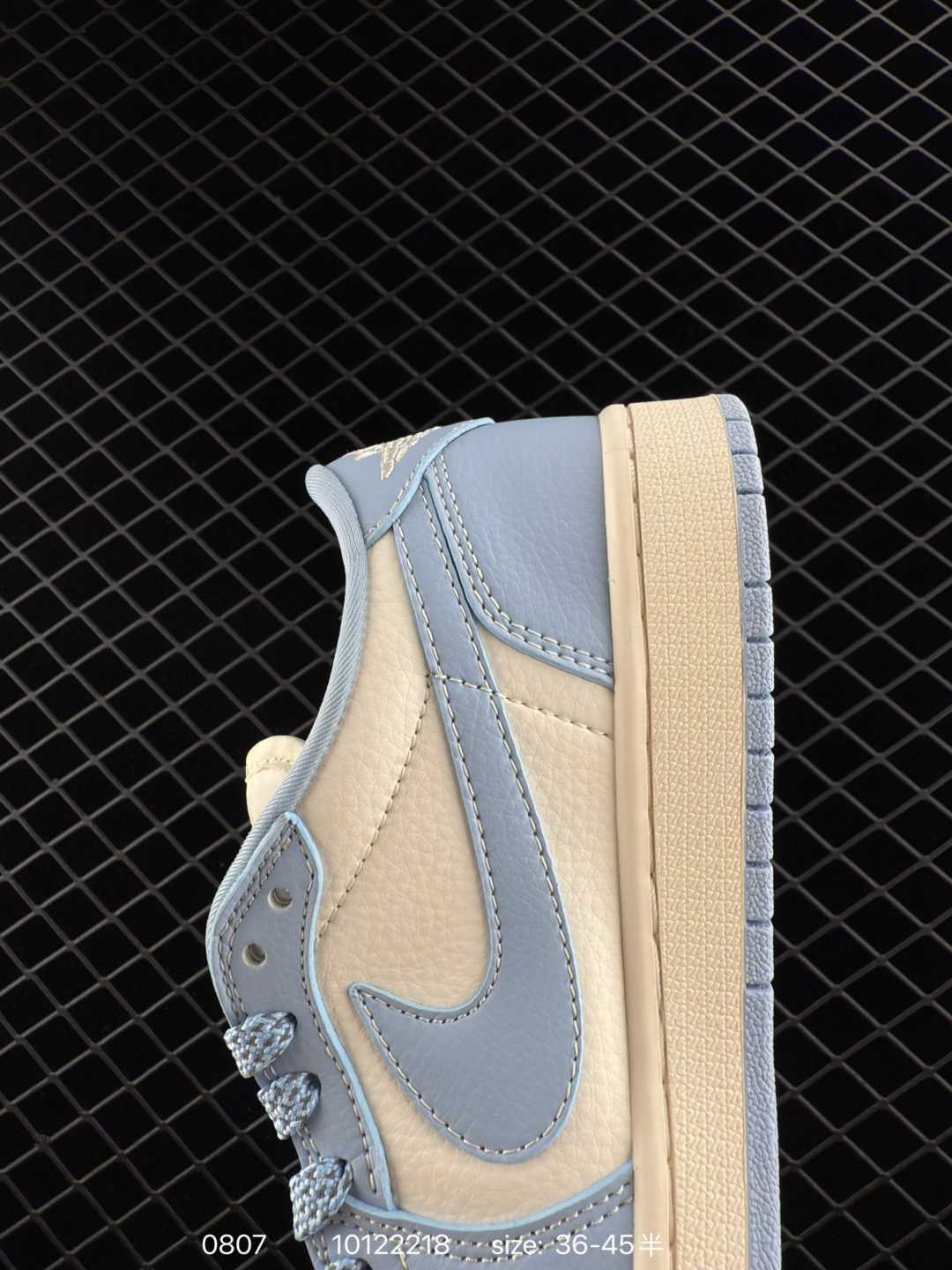 Travis Scott x Air Jordan 1 ” Reverse Mocha “